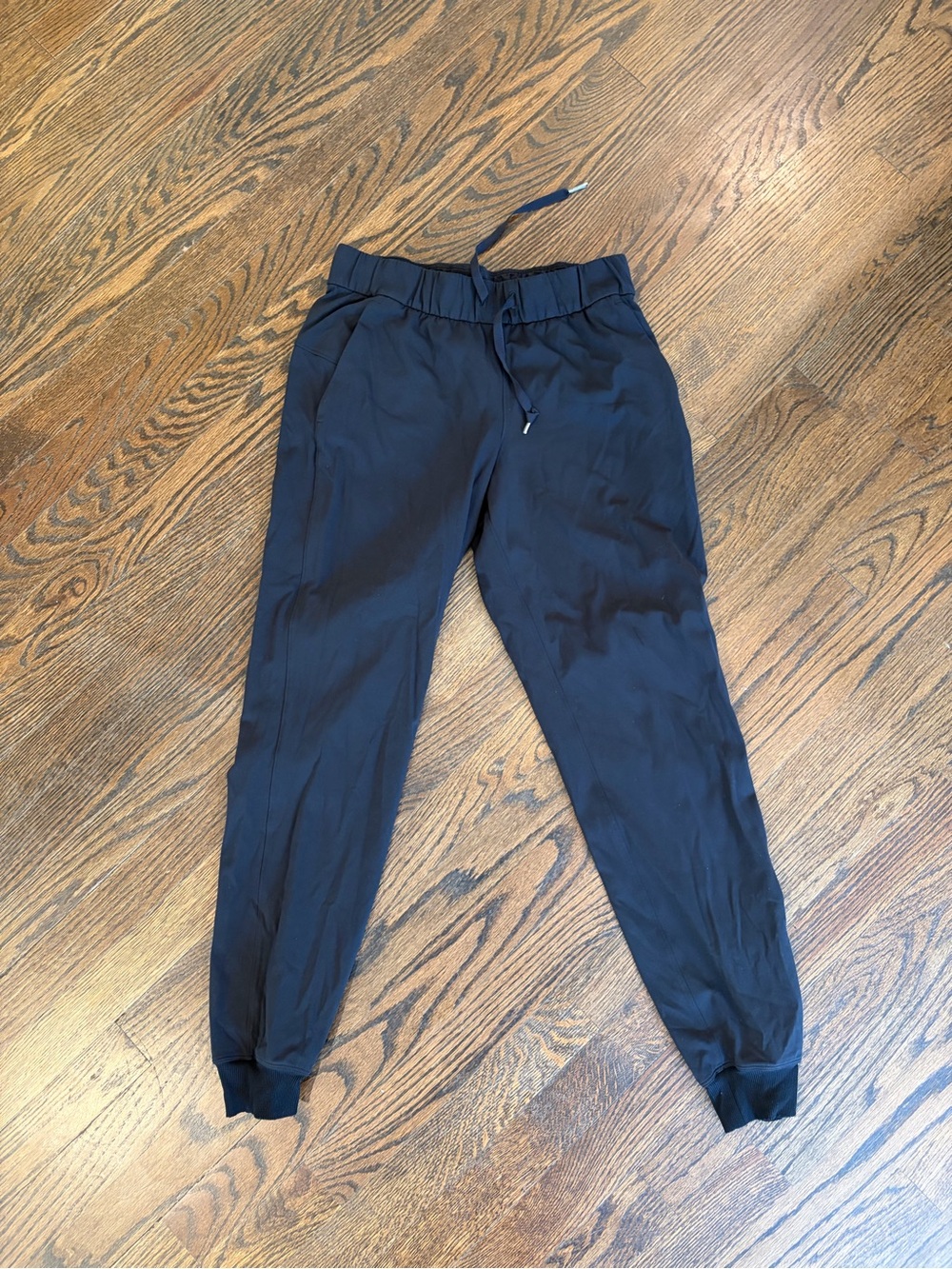Lululemon black joggers size 4 (fits XS/S)